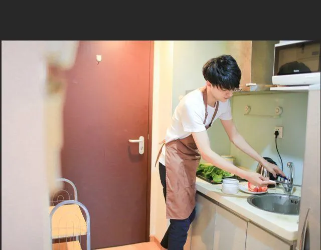 范晓东：“不准再吃这些垃圾食品。” 第84页
